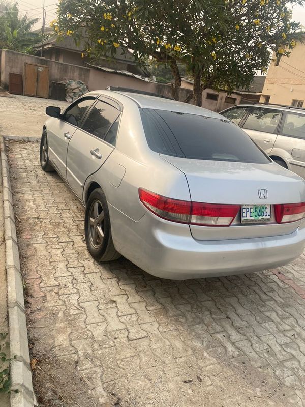 Thumbnail 3 of 2005 Honda Accord LE